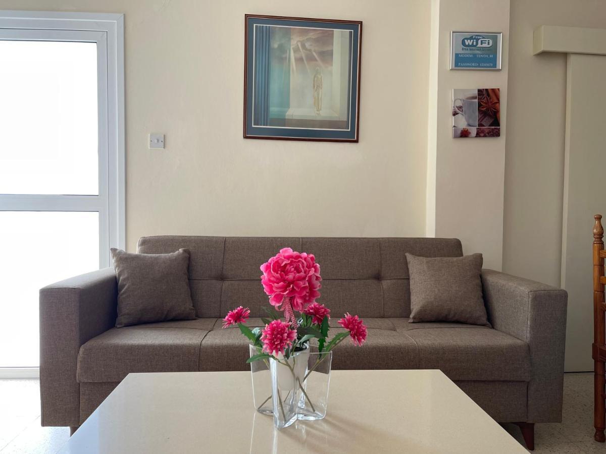 Terpsithea Apartments Agia Napa Buitenkant foto