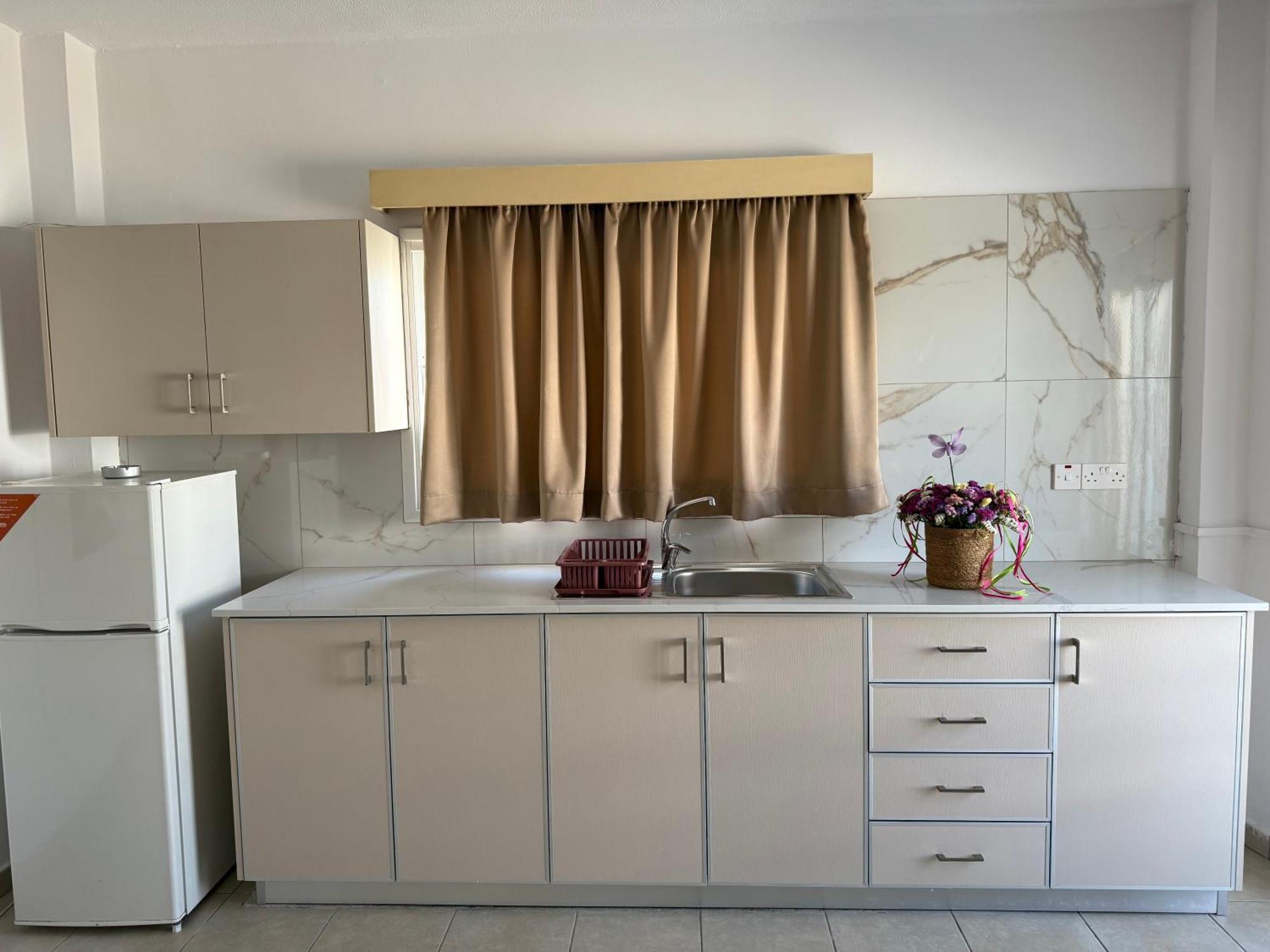 Terpsithea Apartments Agia Napa Buitenkant foto