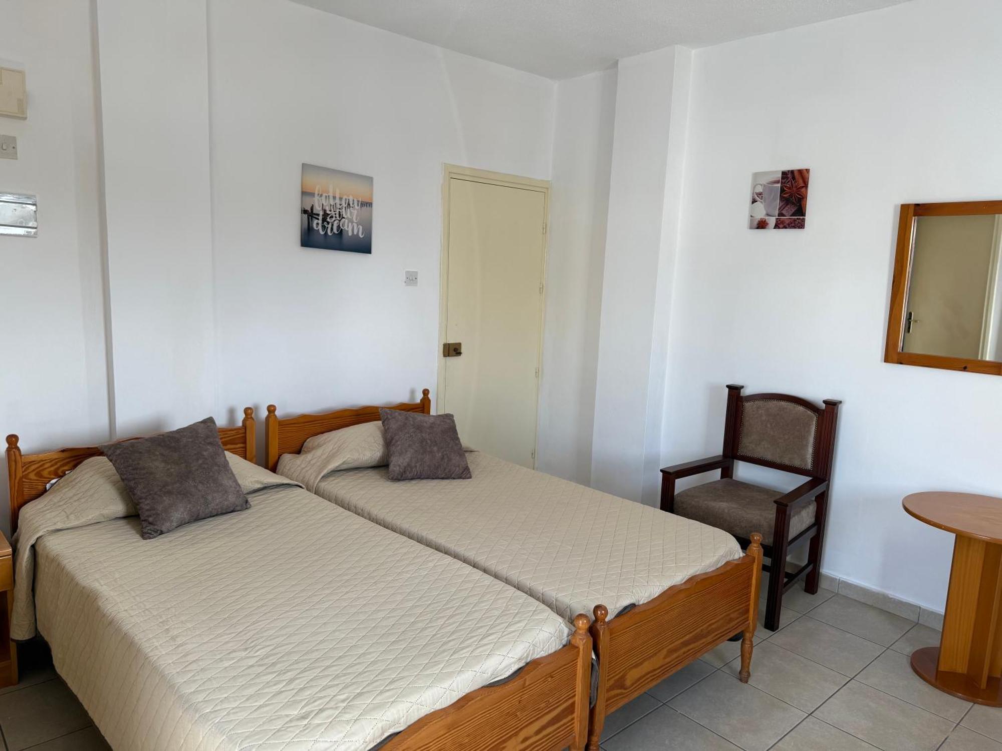 Terpsithea Apartments Agia Napa Buitenkant foto