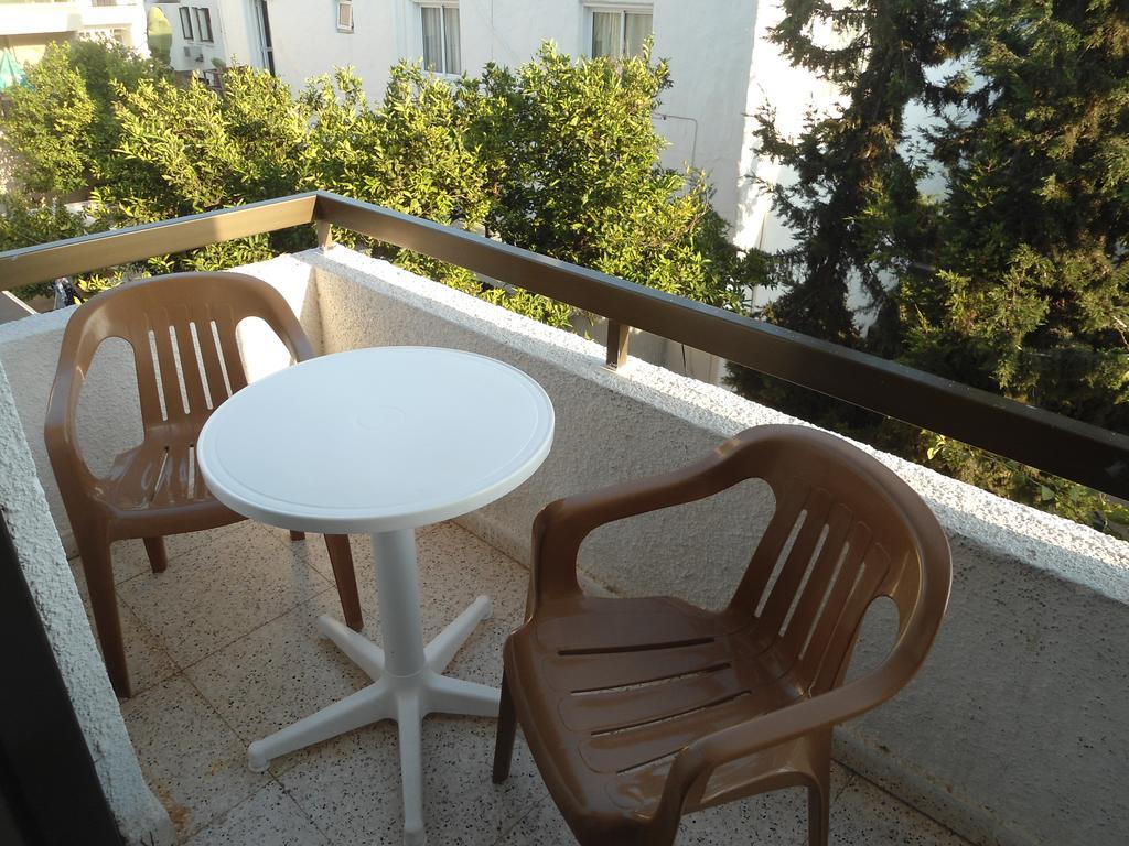 Terpsithea Apartments Agia Napa Kamer foto